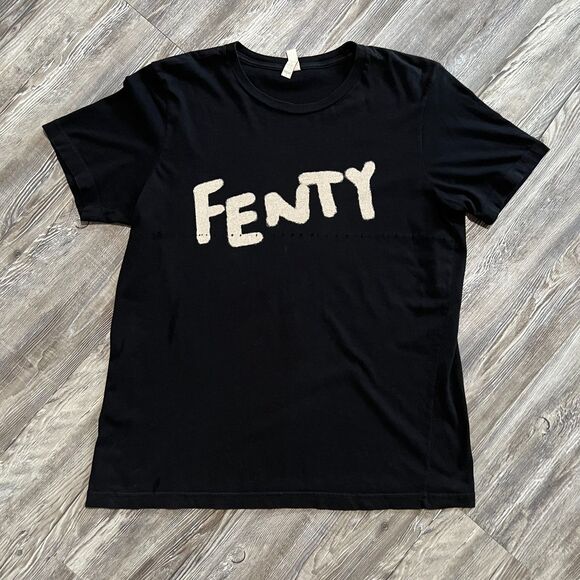Fenty Beauty by Rihanna Tee L Black - Picture 1 of 5